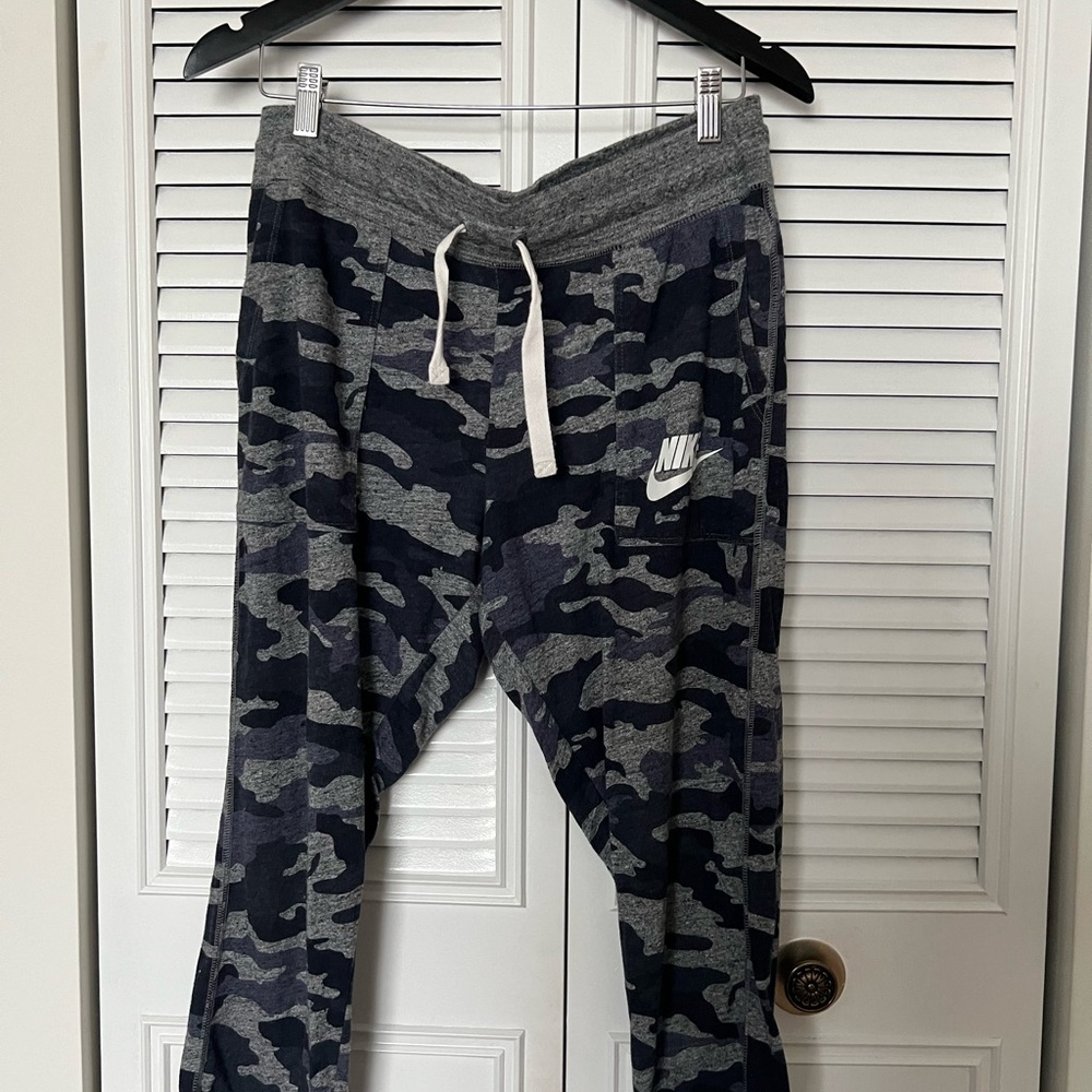 Nike Camo Joggers